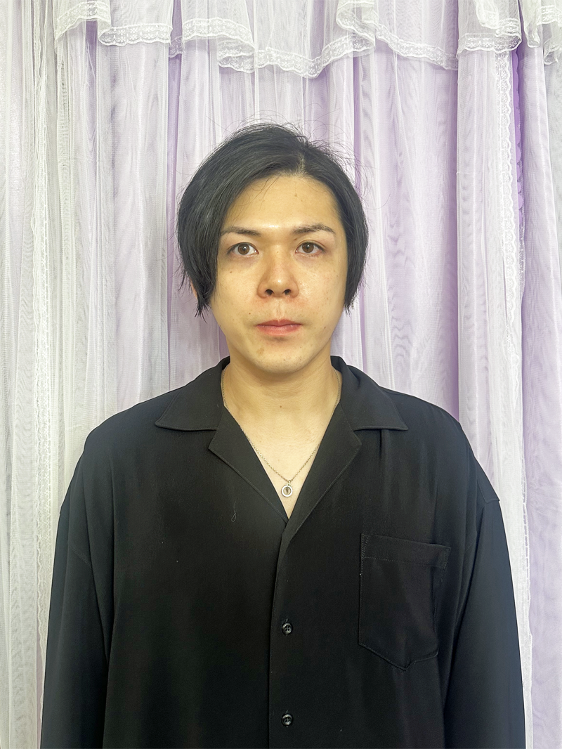 女装サロン,女装,女装男子,女装子,女装サロンベルマリ,秘密,ジョソンヌ,ドレス女装,ドレス男子,お化粧,化粧,ビフォア写真,普通の男子,ノーマル男子,ビフォアフ