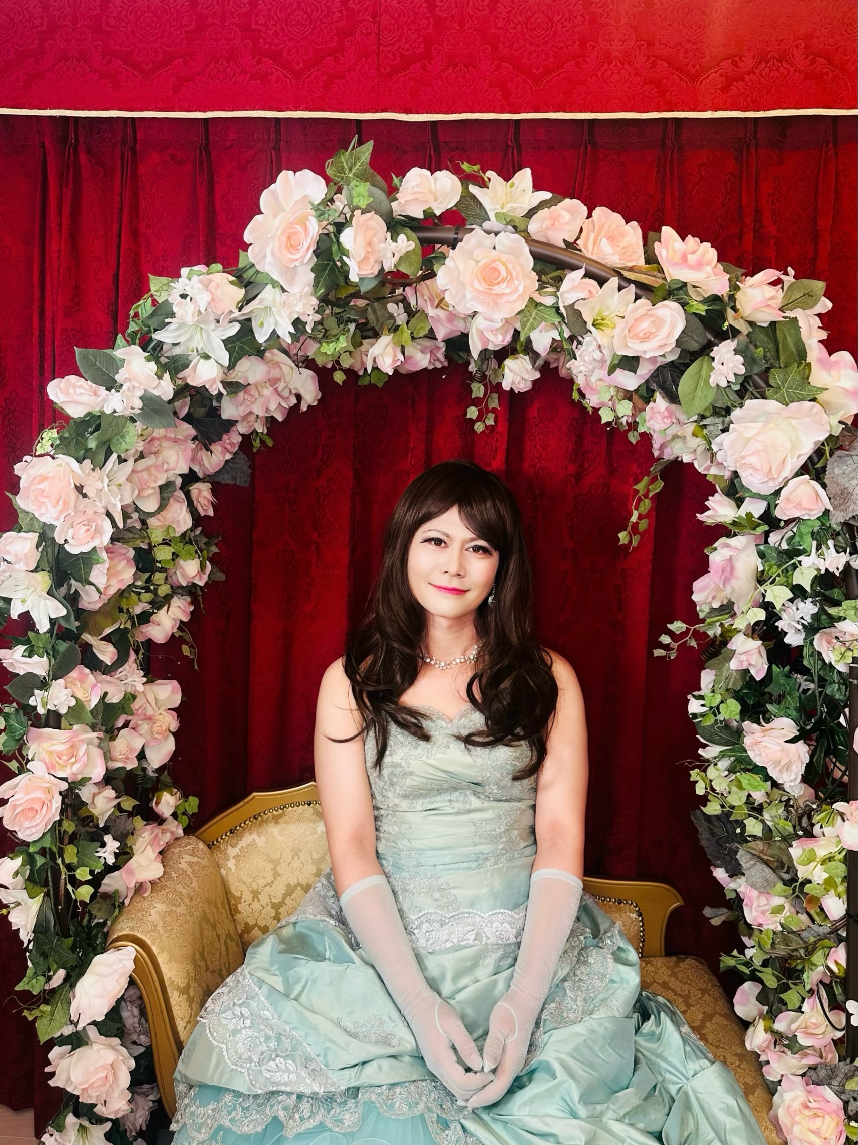 女装サロン,女装,女装男子,女装子,女装サロンベルマリ,秘密,ジョソンヌ,ドレス女装,ドレス男子,お化粧,化粧,アフター写真,ビフォアフ,女装後,ドレス男子,ジョソンヌ,JOSSONNE  お花の中で撮影,フラワーアーチで撮影,ピンクのフラワーアーチで撮影,かわいい女装